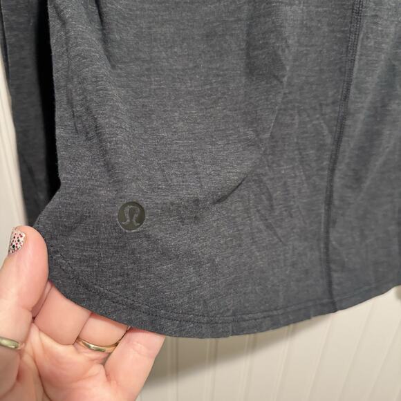 Lululemon Gray Long Sleeve Top Split Hems Size 10 - Picture 5 of 5